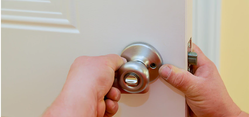 After-hours Locksmith For Lock And Key Installation in West Hollywood, CA